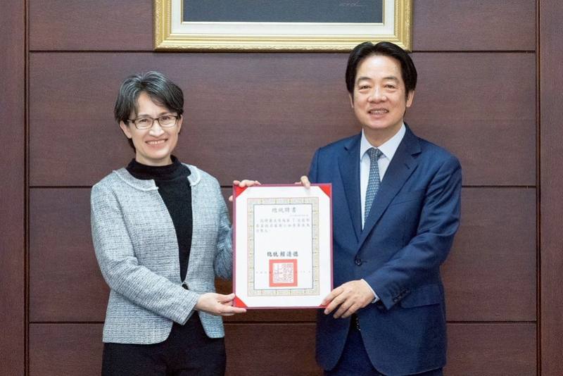 總統頒發聘書予監察委員提名審薦小組委員