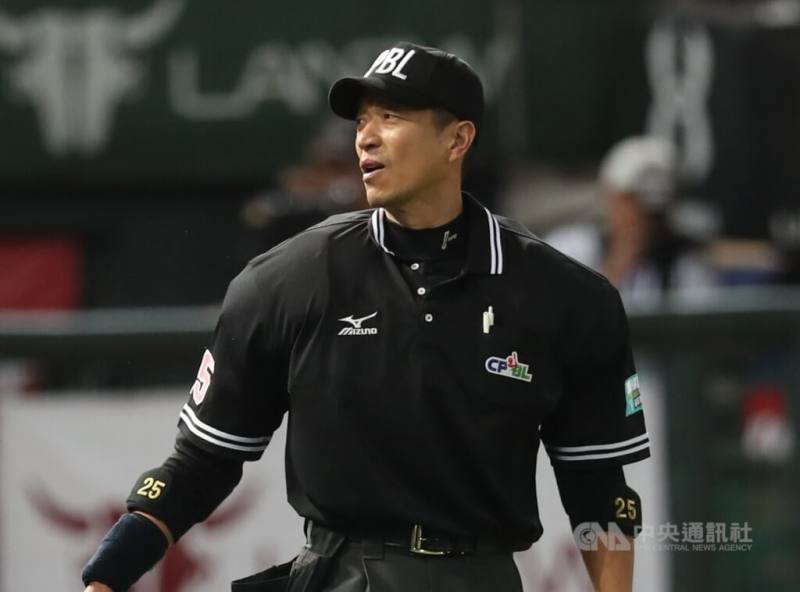 中華職棒裁判長張展榮。（中央社檔案照片）