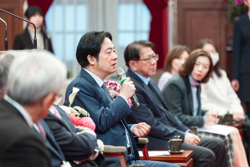 總統接見第28屆「國家生技醫療品質獎」獲獎醫護機構暨生醫產業代表