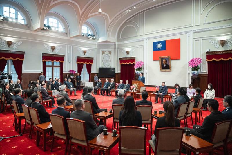 賴清德總統今（10）日上午接見第28屆「國家生技醫療品質獎」獲獎醫護機構暨生醫產業代表