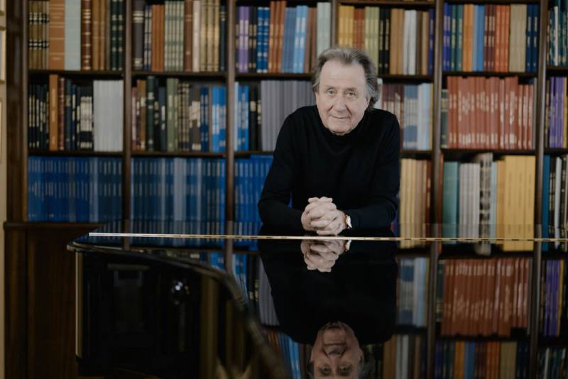奧地利國寶級鋼琴家魯道夫．布赫賓德（Rudolf Buchbinder）（圖）致力追求原譜，被譽為「維也納鋼琴學派最後權威」，5月將在台北、高雄舉辦音樂會。（牛耳提供）