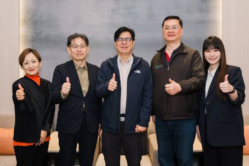 高雄市長陳其邁（中）11日率市府訪團赴美，並首度與日本熊本縣廳組成「台日城市聯合訪美團」。（高雄市政府提供）