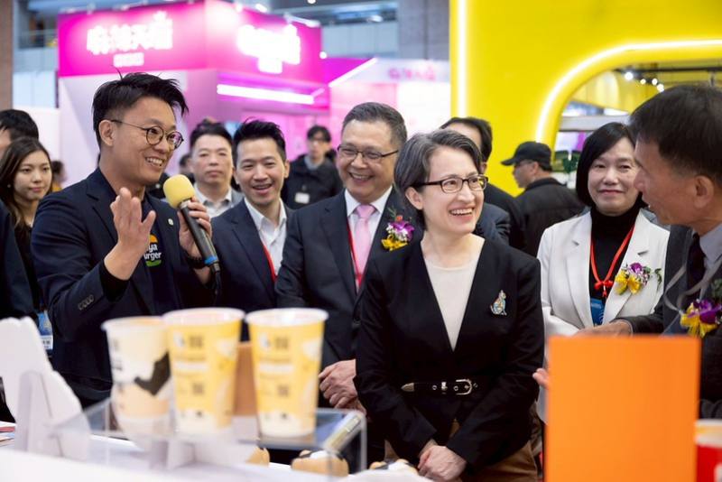 蕭美琴副總統今（13）日上午出席「2026台北國際連鎖加盟大展－春季展開幕典禮」