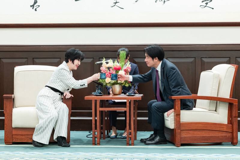 President Lai Ching-te meets with a delegation led by former Japanese House of Councillors President Santo Akiko.
