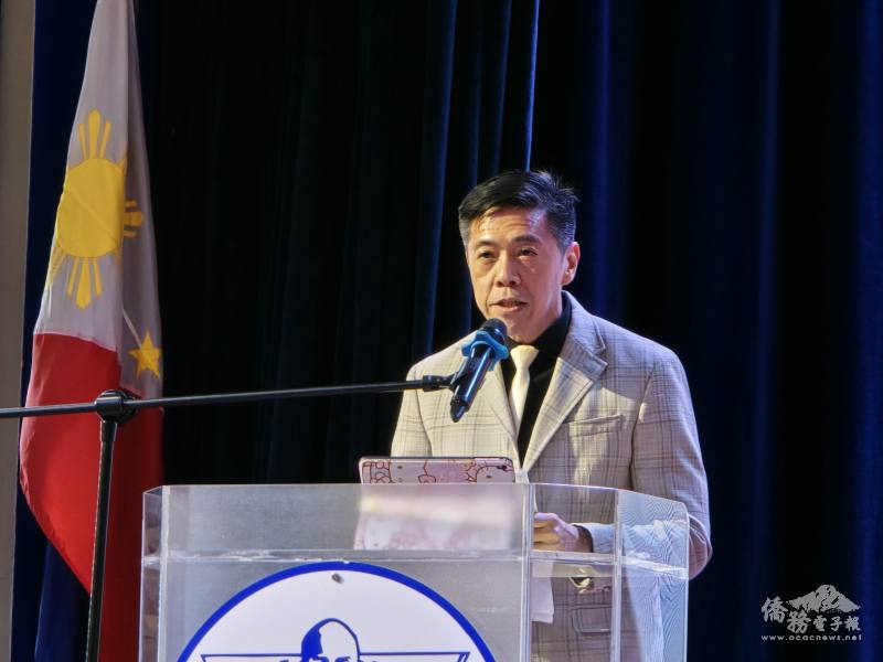 菲律賓中正學院校長葉啟明博士致詞