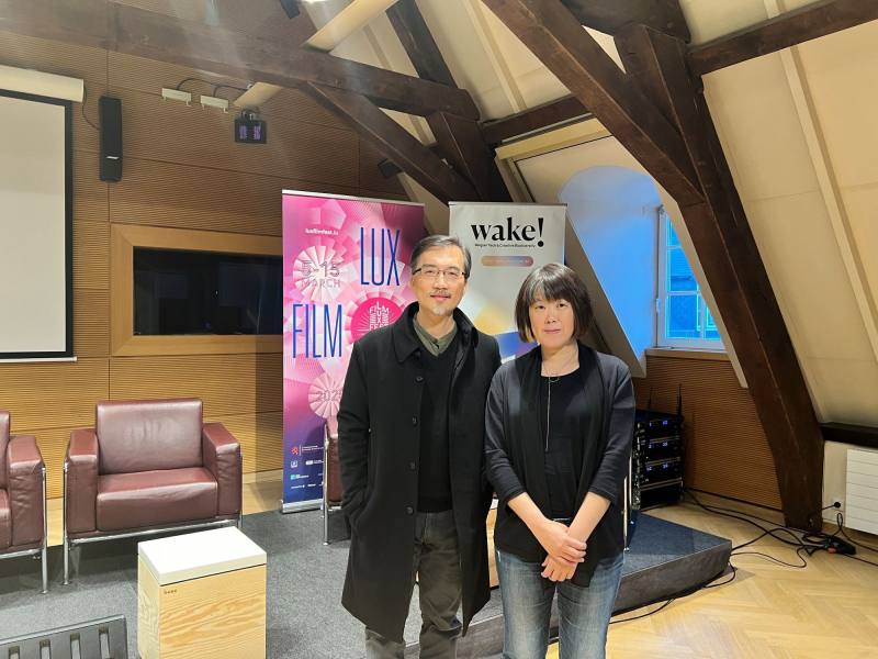 Chen Hung-hsing (left), Director of the Taiwan Cultural Center in Paris, and director Singing Chen (Photo: The Taiwan Cultural Center in France)