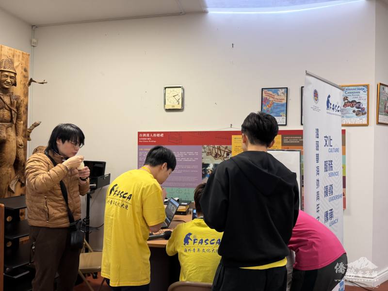 學員們現場參與AI影像創作