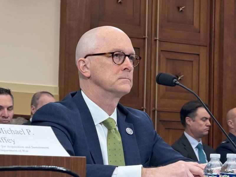 美國戰爭部轄下國防安全合作署（DSCA）署長米勒（Michael F. Miller）17日出席聯邦眾議院外交委員會聽證會。