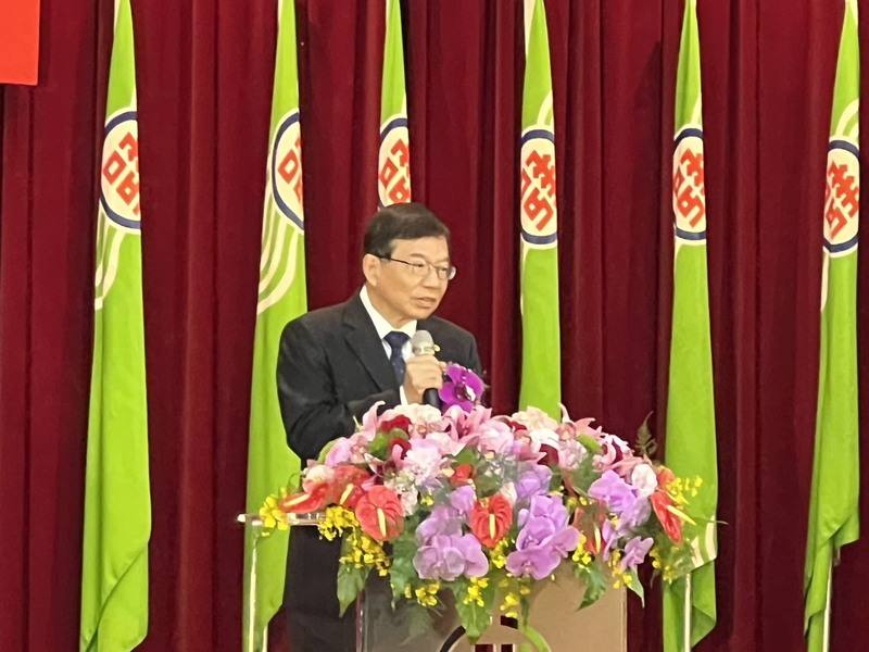 中華郵政董事長王國材20日表示，A7郵政物流園區5月將啟用，藉由自動化郵件處理及倉配一體，減少處理時間，以提升物流競爭力。中央社記者黃巧雯攝