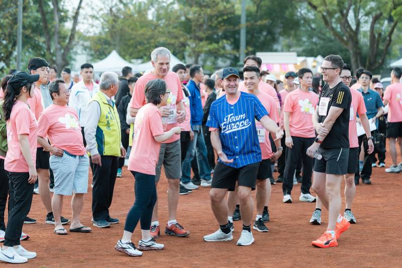 副總統赴花蓮參與柚花路跑活動　攜歐洲駐臺代表支持在地產業