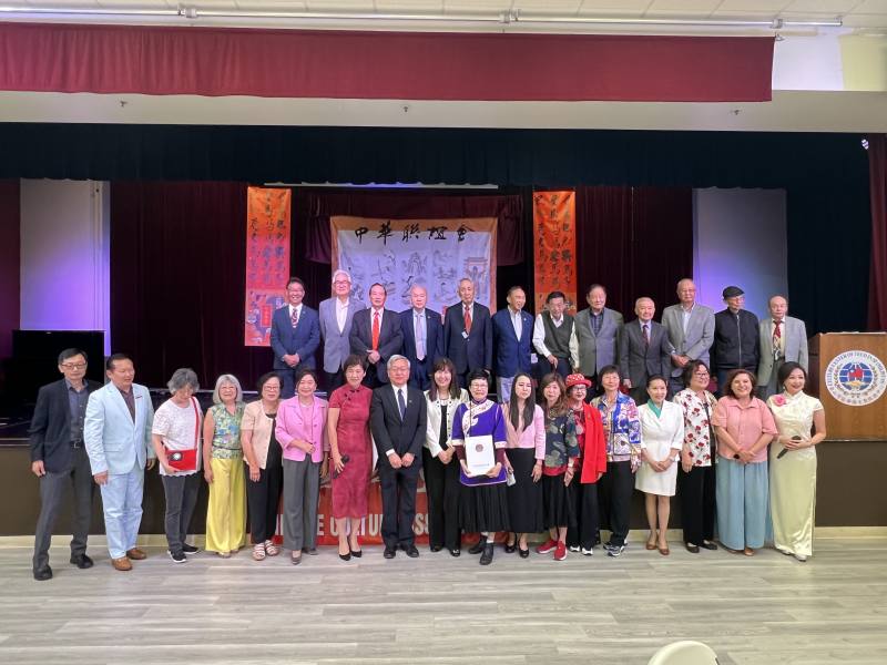 全體理事和貴賓合影