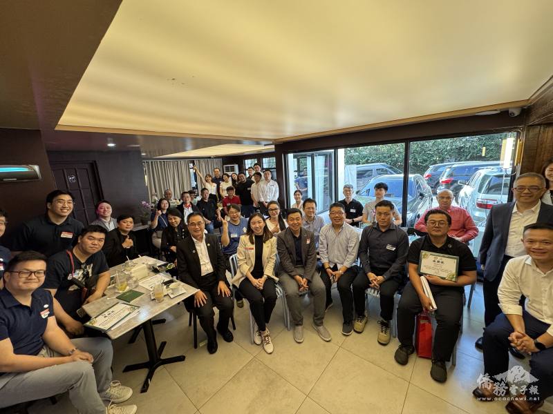 菲律賓臺商總會青商會舉辦「2026關鍵布局論壇」，菲律賓臺商總會名譽總會長林在良、李欣芬到場支持