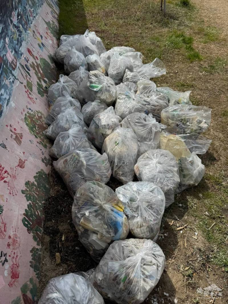 參與民眾清出大量垃圾