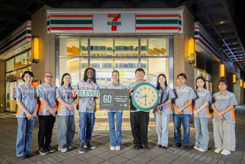 世界關燈日將於28日登場，統一超24日表示，今年除了關燈2小時，更將串聯菲律賓7-ELEVEN門市關燈，打造「亞洲跨國連鎖超商最大規模關燈行動」。（統一超提供）
