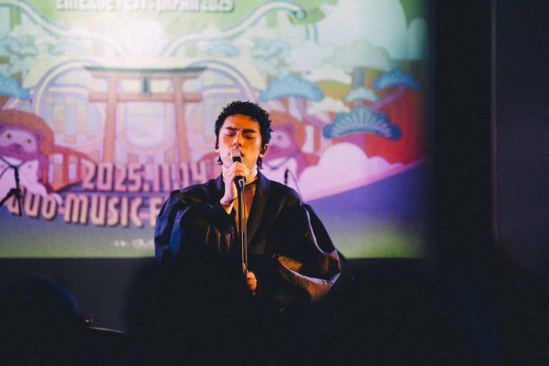 東京音樂場館duo MUSIC EXCHANGE宣布啟動Two Waves計畫，徵選台灣創作者唱進日本，圖為金曲歌王HUSH赴日演出畫面。（duo MUSIC EXCHANGE提供）