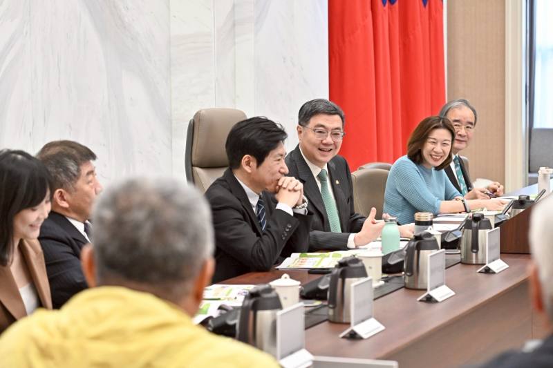 行政院長卓榮泰25日主持「行政院食品安全會報115年第1次會議」