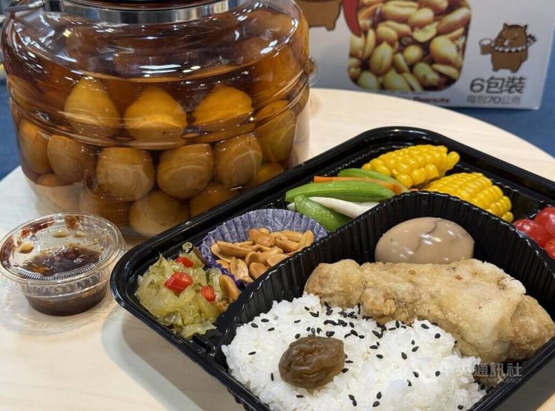 3月至5月是南投縣梅子產期，南投縣政府25日舉辦記者會宣傳南投梅子節系列活動，推廣青梅加工製品、梅子料理等。中央社記者蕭博陽南投縣攝