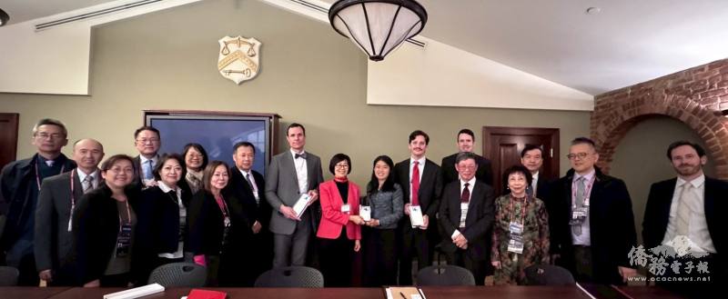 代表團小分組拜會美國財政部