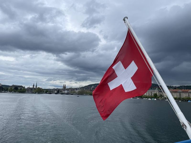 瑞士最大能源電力集團Axpo發表最新研究指出，瑞士冬季用電吃緊，新建核電廠值得考慮，引發瑞士各方討論。圖為瑞士國旗。