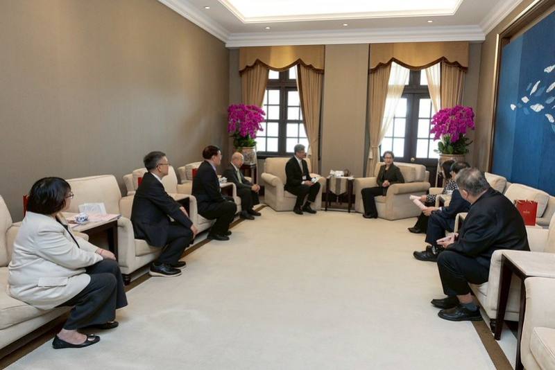 副總統與訪賓意見交流