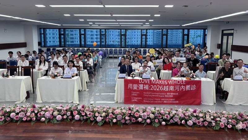 羅慧夫顱顏基金會2026「用愛彌補」義診共進行唇裂修補、腭裂修補、牙床植骨及外耳重建手術等共18例手術、80人次門診檢查、29人次語言治療。26日河內市立兒童醫院感恩茶會出席踴躍。