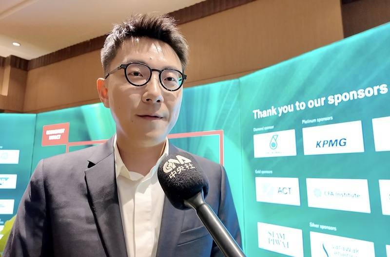 Gogoro執行長姜家煒26日接受中央社專訪時表示，Gogoro長期投入電動機車與能源網路，盼將技術經驗輸出國際，今年將進軍越南市場。