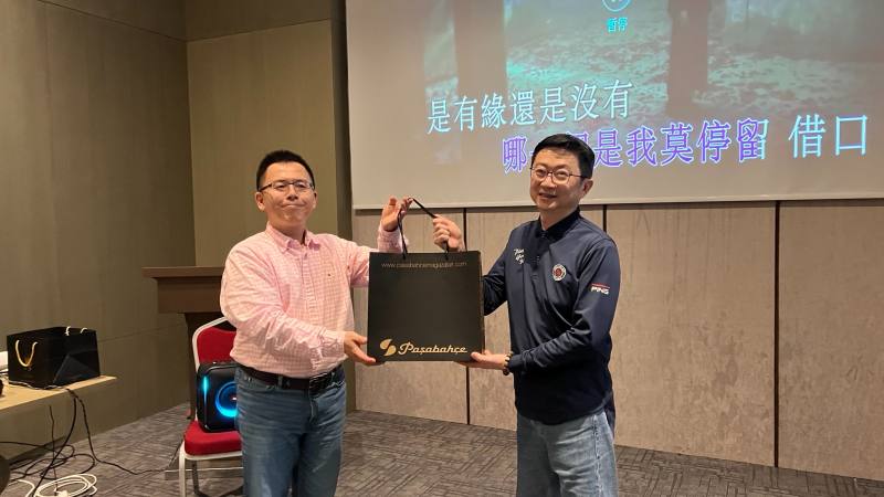 活動中安排企業代表交流與致意，展現在土臺商社群的凝聚力與互動情誼