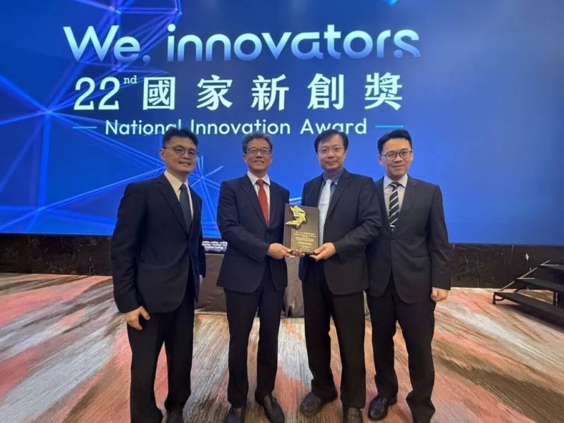 台灣科技大學團隊與三軍總醫院醫師合作，透過AI與即時影像辨識技術，打造AI婦科手術輔助系統，榮獲第22屆國家新創獎「學研新創獎」，並已技轉給利像科技公司進行商品化與臨床推廣。（台科大提供）