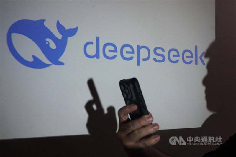 中國AI聊天機器人DeepSeek 30日發生長達7個多小時的故障。（中央社檔案照片）