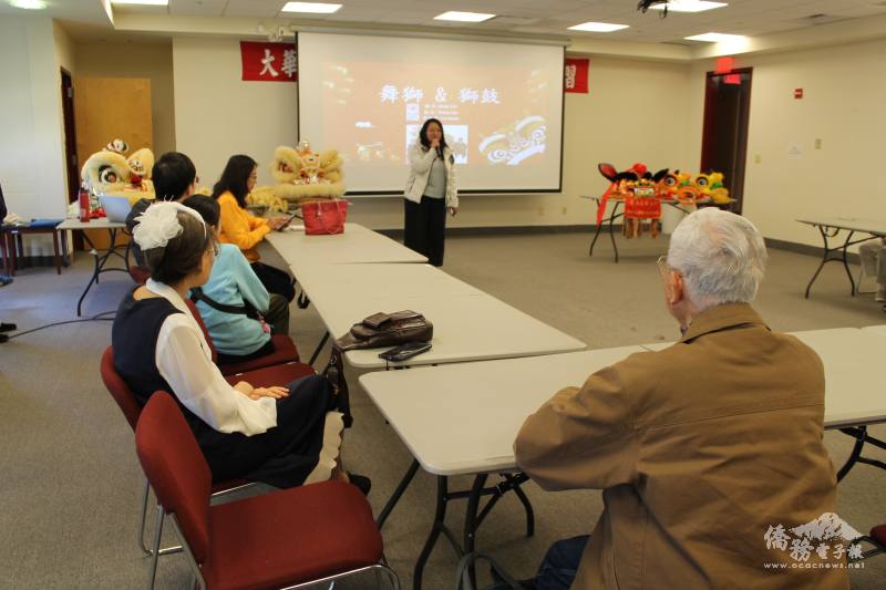 華府文教中心副主任李佳蓉致詞