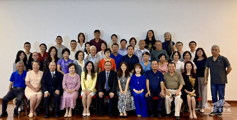 貴賓和出席人員大合照