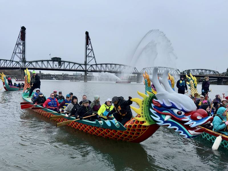 龍舟選手們志氣高昂