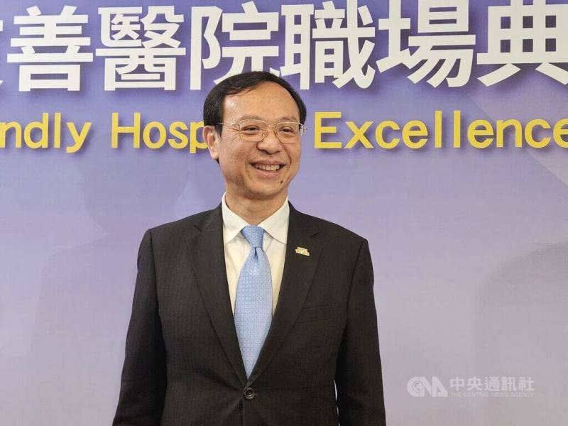 台灣面臨生育率寒冬，產科醫療院所現倒閉潮，衛福部長石崇良（圖）30日宣布，將全面調高生產相關給付費用，挹注逾新台幣10億元，拚今年下半年上路。