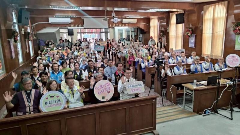 花蓮縣衛生局攜手台北榮民總醫院玉里分院，1日在光復鄉馬太鞍教會舉行「光復鄉心理衛生巡迴醫療」開幕儀式，盼透過資源整合強化偏鄉精神醫療服務量能。