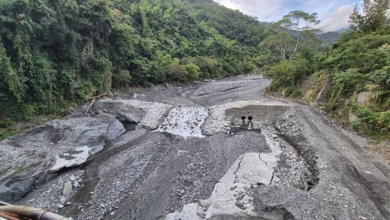 台灣河溪網協會2日舉辦第2屆台灣河川希望工程獎頒獎典禮暨河川復育論壇。本屆獲得水利設施改善類優質獎的「利嘉溪溪流環境友善治理及生態保育工程」，就是國內針對單一流域進行「大規模、系列性」降壩的先驅案例。圖為台東利嘉溪一隅。
