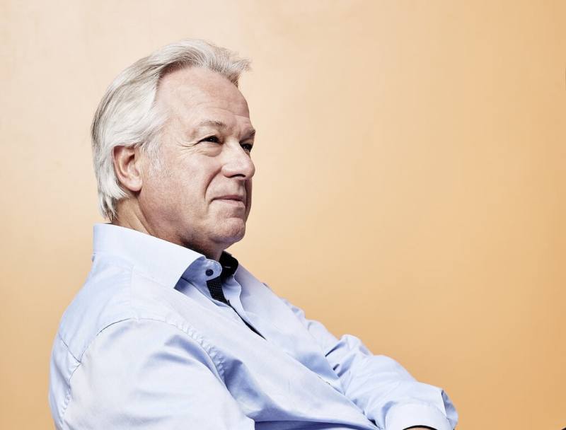 德國抒情男高音普列加迪恩（Christoph Prégardien）（圖）今年歡慶70歲大壽，將來台舉行獨唱會。他認為，藝術歌曲並不晦澀難懂，而是豐富飽滿；它並不嚴肅，而是引人深思。（鵬博藝術提供）