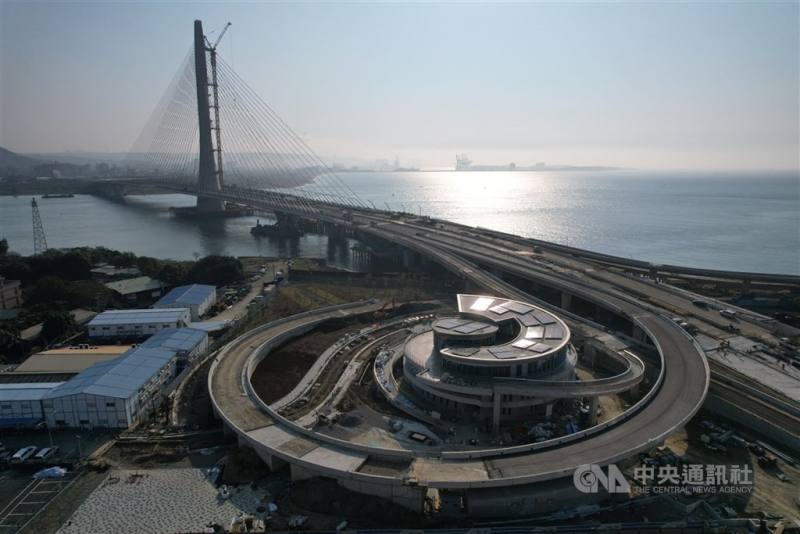 淡江大橋將於5月12日正式通車。（中央社檔案照片）