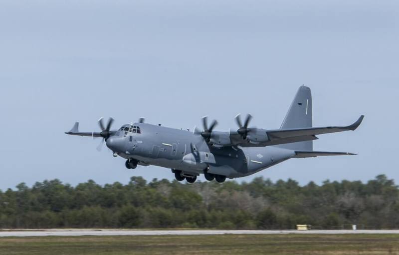 圖為MC-130J同型機。（圖取自維基共享資源，版權屬公有領域）