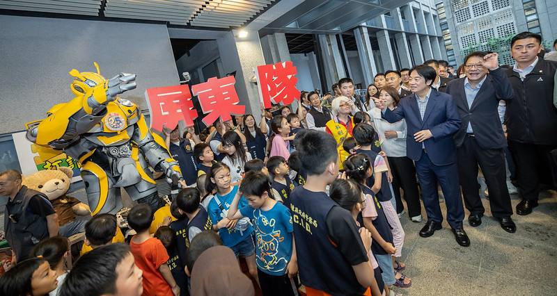 總統出席「115年兒童節『包圍縣府，孩子作主』活動」