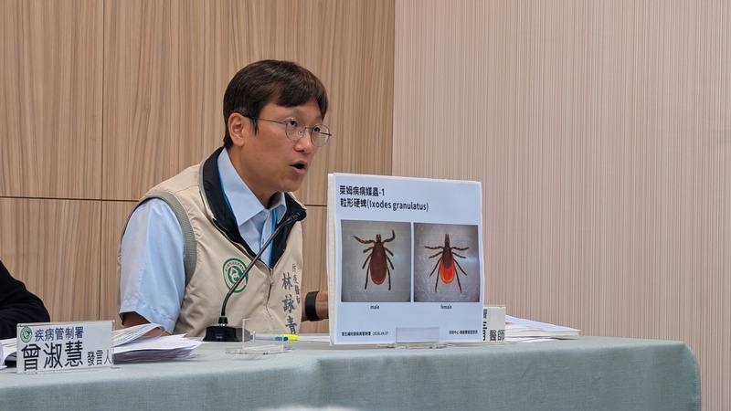 衛福部疾管署7日公布國內115年首例萊姆病境外移入，防疫醫師林詠青（圖）指出，個案為北部60多歲本國籍女性，2024年起居住瑞典並曾至森林活動，今年3月10日在當地發病，返台後再次就醫確診，目前已返家休養。