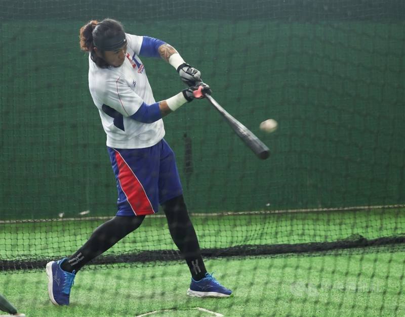 全國成棒甲組春季聯賽台中台壽霸龍隊陳敏賜（圖）敲出個人今年賽會第3轟，單場3安、差1支二壘打無緣完全打擊，助隊搶勝。