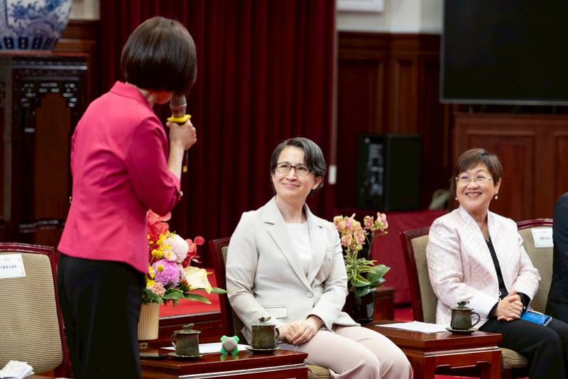 副總統接見北美洲臺灣商會聯合總會「第38屆北美臺商回國訪問暨投資考察團」