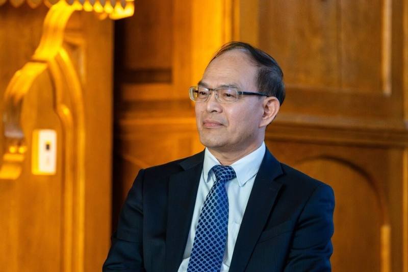 駐加拿大代表曾厚仁的文章刊登在加國具影響力的數位媒體The Hub。文中梳理台灣如何從口罩外交到晶片外交贏得國際尊重和信任，證明小國也能成就偉大。