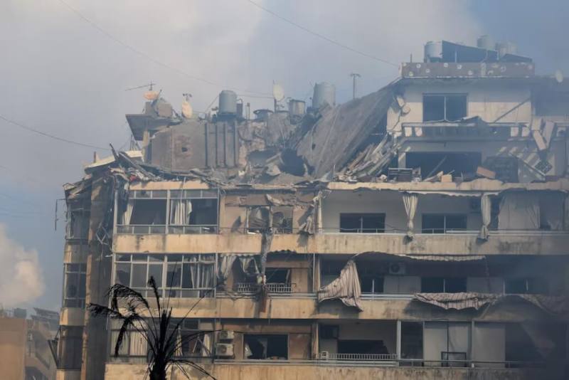 圖為黎巴嫩首都貝魯特一處遭以色列空襲炸毀的建築。