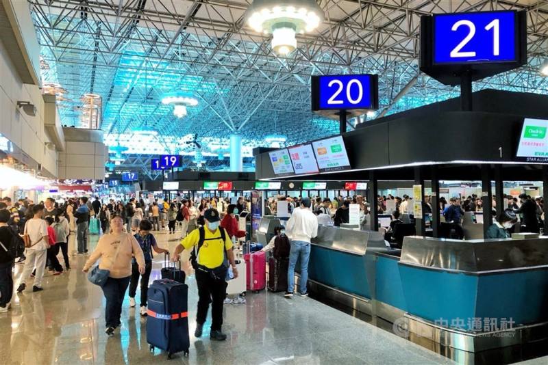 中東戰事導致油價上漲，連帶影響部分機票價格。