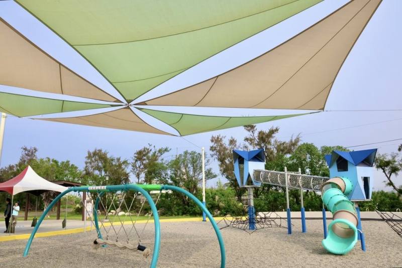 台南市安南區鄭成功紀念公園完成整建翻新，導入地景設計和特色遊具，將鄭成功歷史文化融入公共空間。