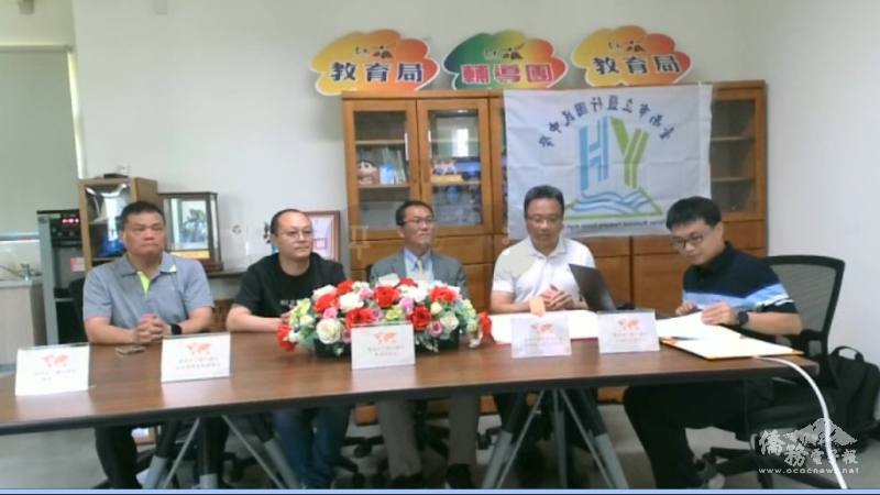 鹽行國中多位代表出席，期待兩校逐步累積豐富的國際學習經驗