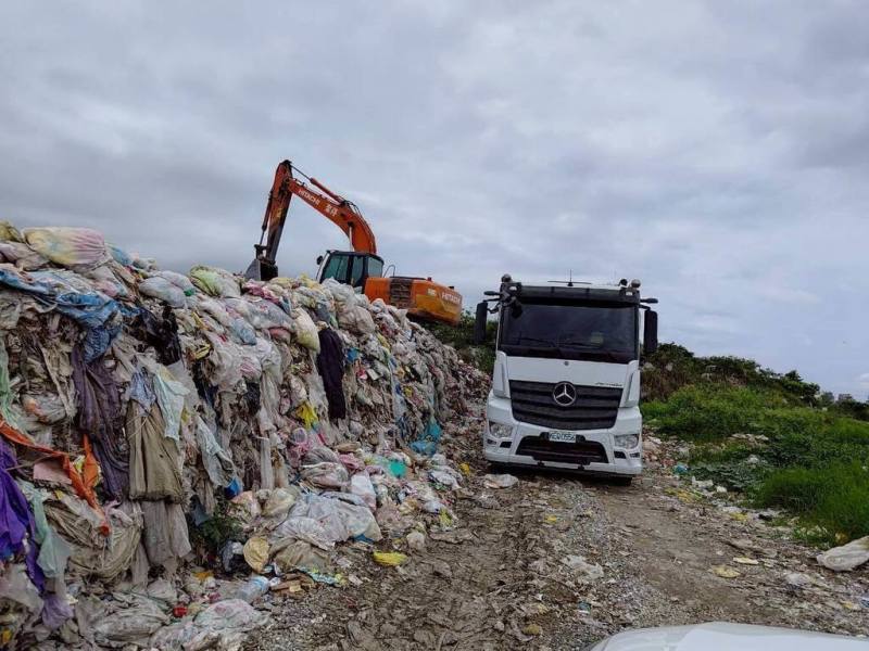 花蓮縣環保局表示，吉安鄉掩埋場裸露垃圾暫置量已減至200公噸以內，因台泥歲修及外縣市焚化爐歲修，致轉運作業階段性暫停而有垃圾暫置情形。已通知各鄉鎮市公所加強分區堆置、防災管理、環境清潔、消毒及除臭等措施，以避免衍生二次污染及火災風險。