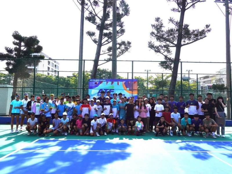 「愛花蓮風行盃」結合ATF亞洲14U青少年網球賽14日在花蓮開幕，現場除國內選手外，還有多國青少年好手同場競技。