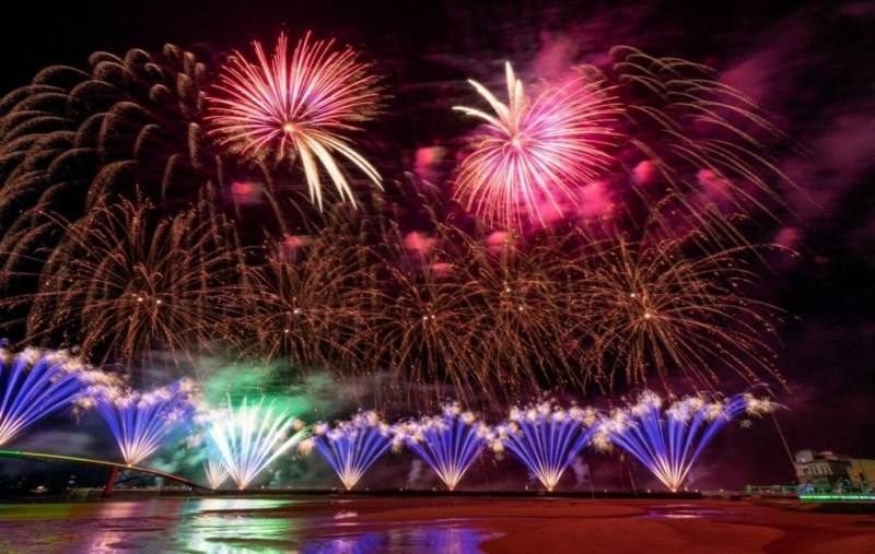 一年一度的澎湖國際海上花火節將在5月4日登場，旅遊業者力推澎湖東北海的祕境小島行程。